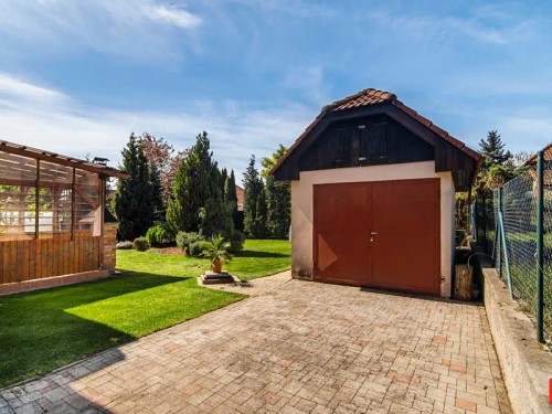 Prodej domu 230 m², pozemek 783 m²