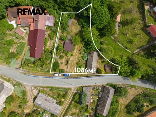Prodej stavebního pozemku 1086 m²
