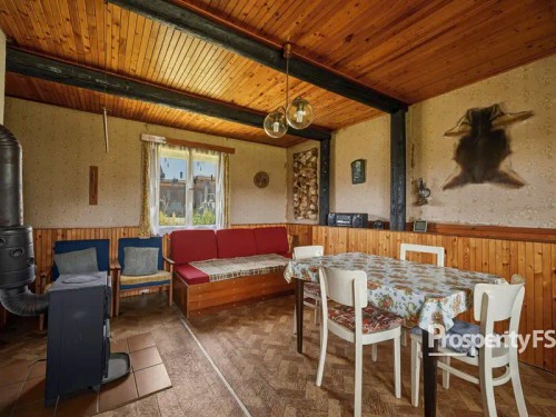Prodej stavebního pozemku 1280 m²