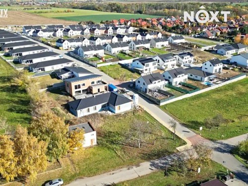 Prodej stavebního pozemku 828 m²