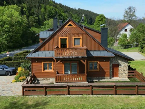 Prodej bytu 4+kk 135 m²