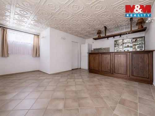 Prodej domu 300 m², pozemek 1340 m²