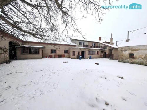 Prodej zemědělské usedlosti 300 m², pozemek 2467 m²