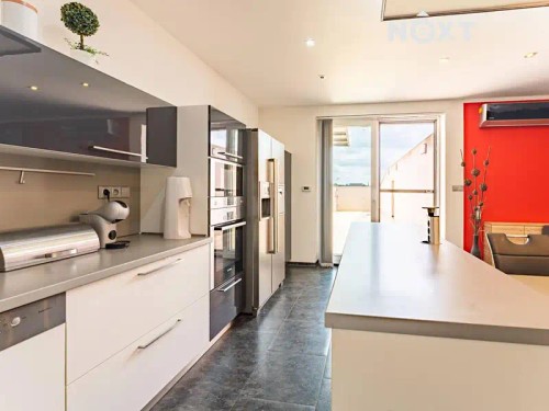 Prodej domu 650 m², pozemek 1250 m²