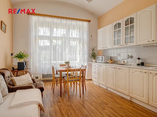 Prodej domu 200 m², pozemek 1223 m²