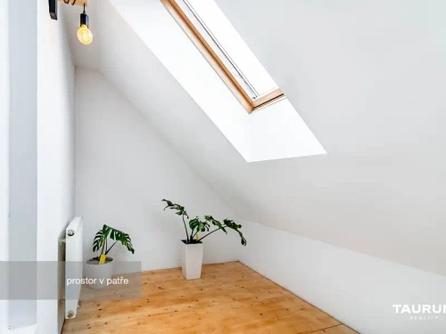 Prodej bytu 2+1 99 m²