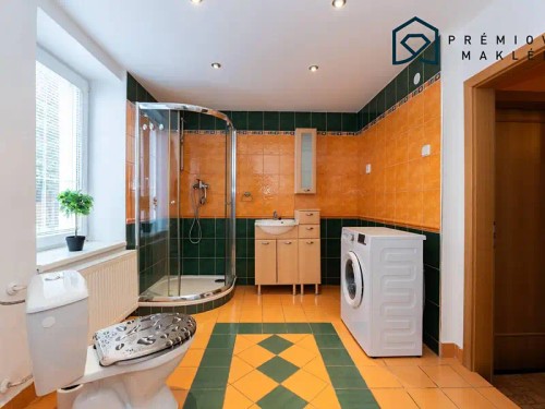 Prodej domu 250 m², pozemek 650 m²