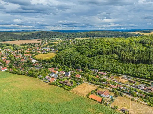Prodej stavebního pozemku 1955 m²
