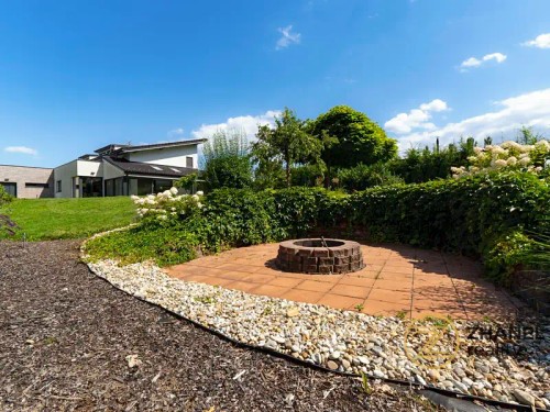 Prodej domu 351 m², pozemek 1603 m²
