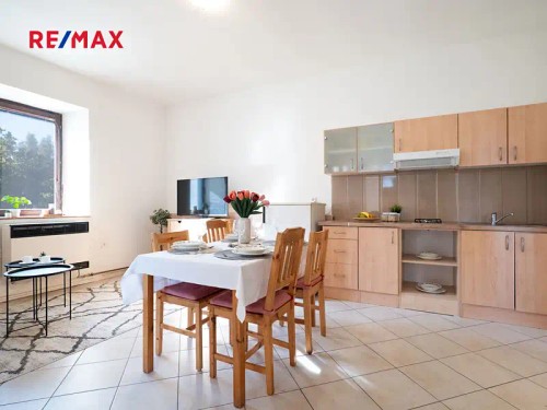 Prodej domu 770 m², pozemek 9150 m²