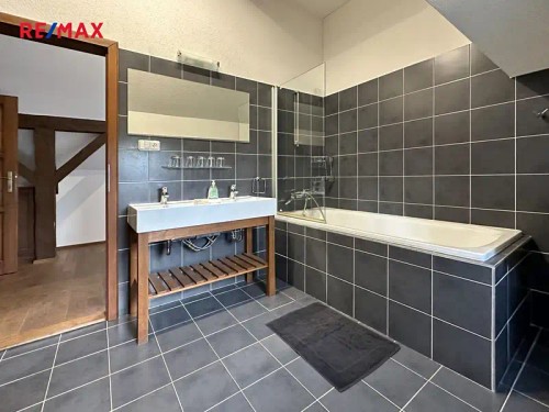 Prodej domu 800 m², pozemek 1904 m²