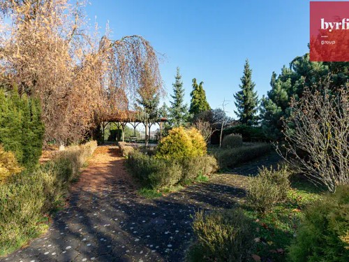 Prodej chaty 820 m², pozemek 356 m²