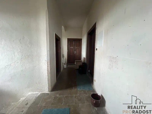 Prodej domu 443 m², pozemek 221 m²