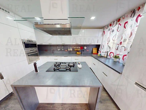 Prodej bytu 4+kk 81 m²