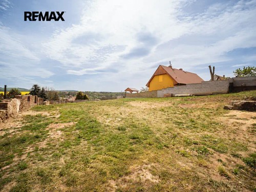 Prodej stavebního pozemku 820 m²