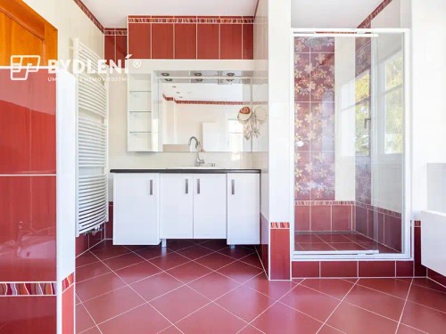 Prodej domu 382 m², pozemek 747 m²