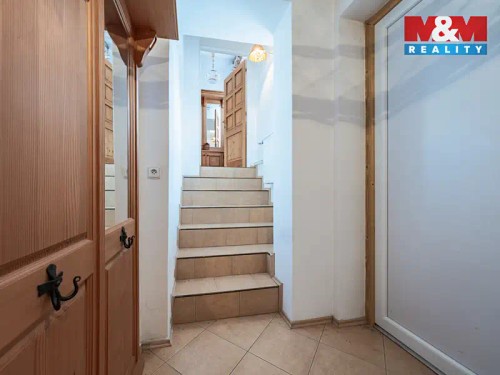 Prodej domu 300 m², pozemek 1340 m²