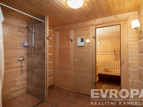 Prodej domu 180 m², pozemek 914 m²