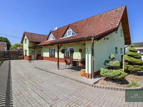 Prodej domu 200 m², pozemek 1164 m²