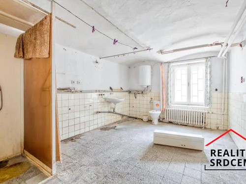 Prodej domu 600 m², pozemek 1659 m²