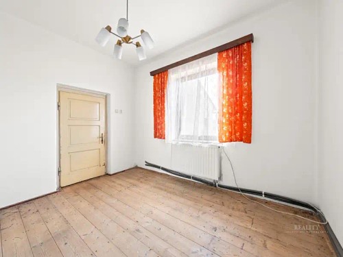 Prodej domu 100 m², pozemek 8575 m²