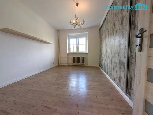 Prodej domu 240 m², pozemek 1087 m²
