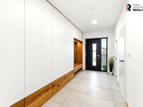 Prodej domu 200 m², pozemek 900 m²