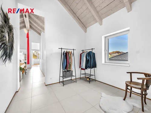 Prodej domu 213 m², pozemek 1614 m²