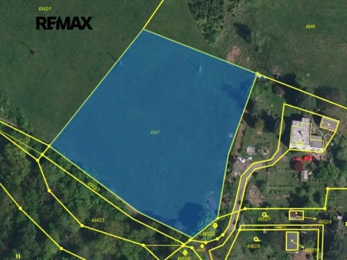 Prodej stavebního pozemku 4871 m²