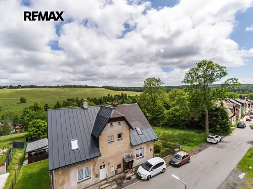 Prodej domu 328 m², pozemek 758 m²