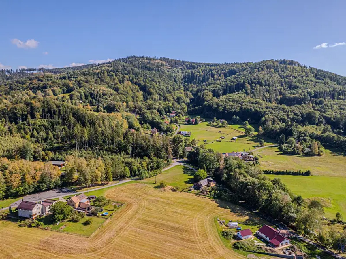 Stavební pozemek 2695 m²