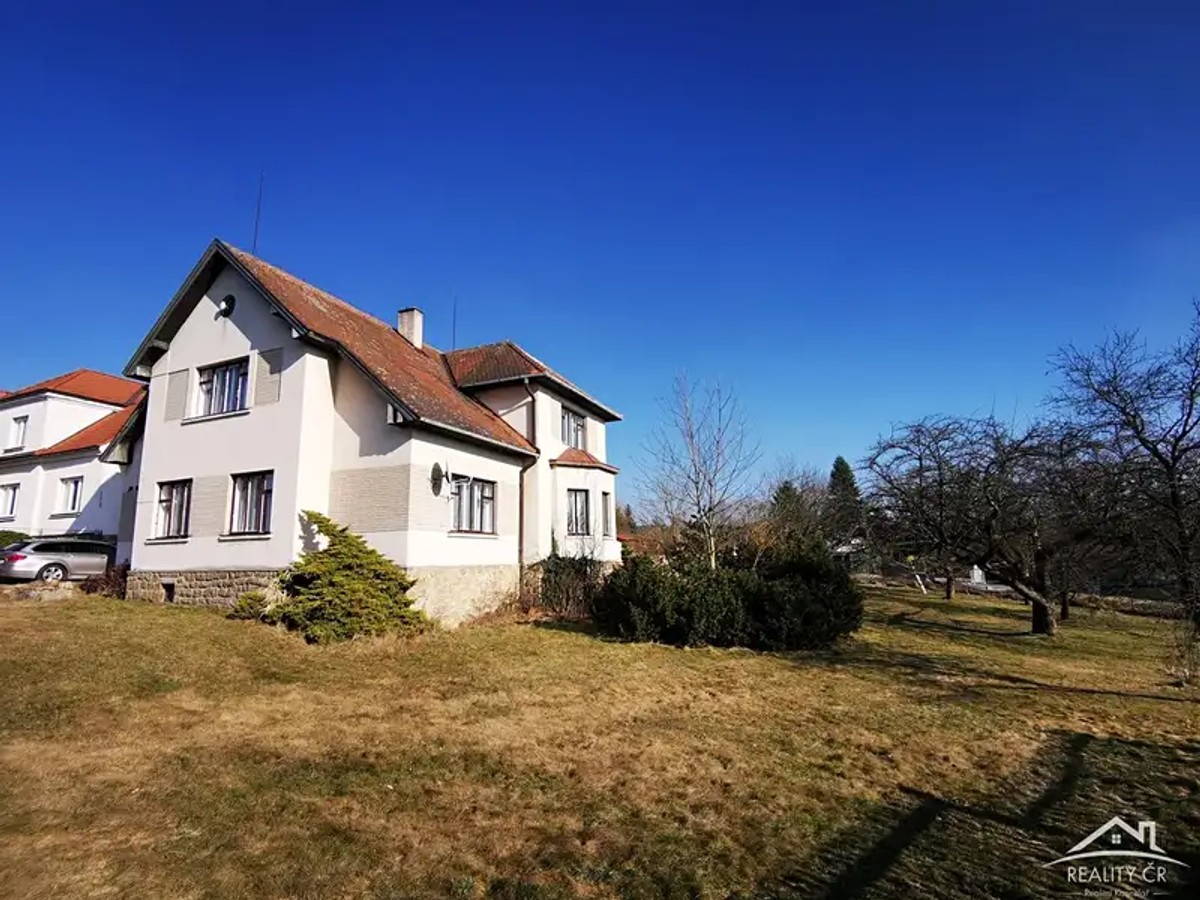 Prodej domu 220 m², pozemek 1909 m²