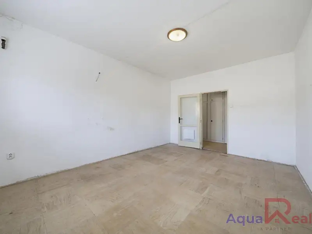 Lidická 1015, Ostrov – fotografie 4