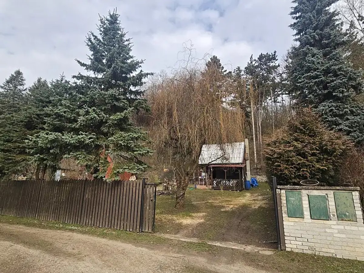 V Šárkách 5, Dolany nad Vltavou