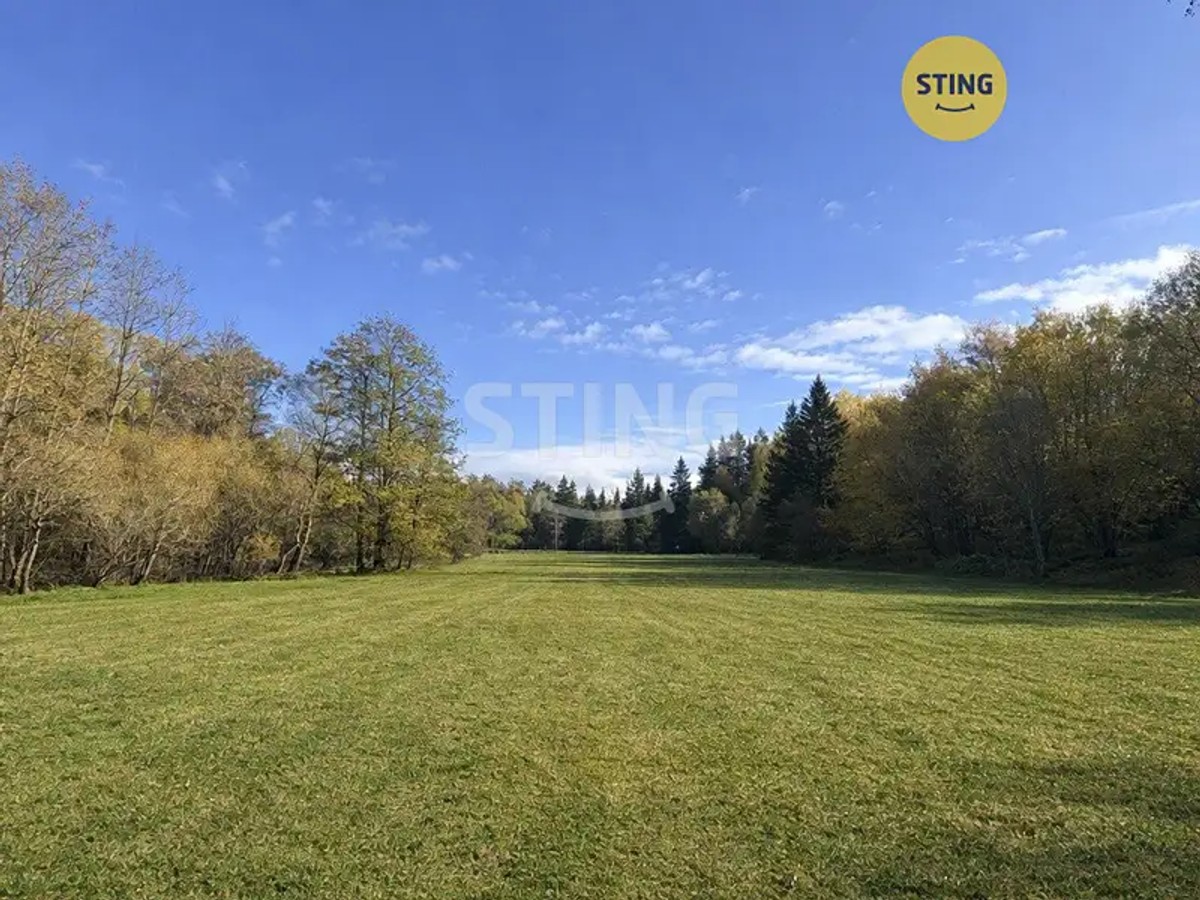 Stavební pozemek 5895 m²