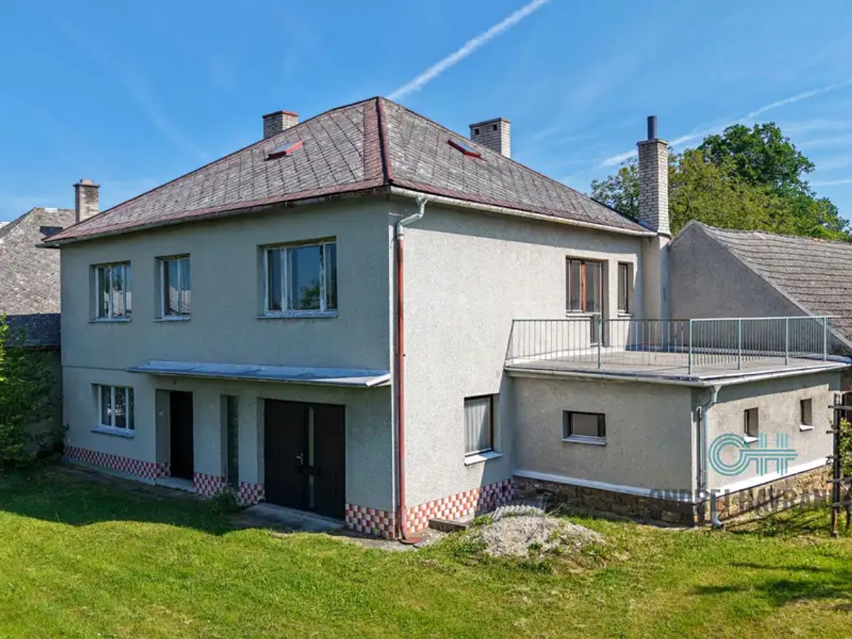 Dům 330 m²