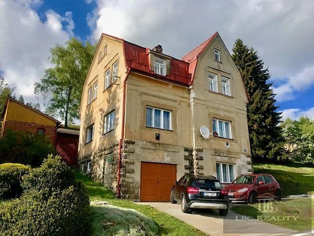 Prodaná  vila 220 m², pozemek 823 m²