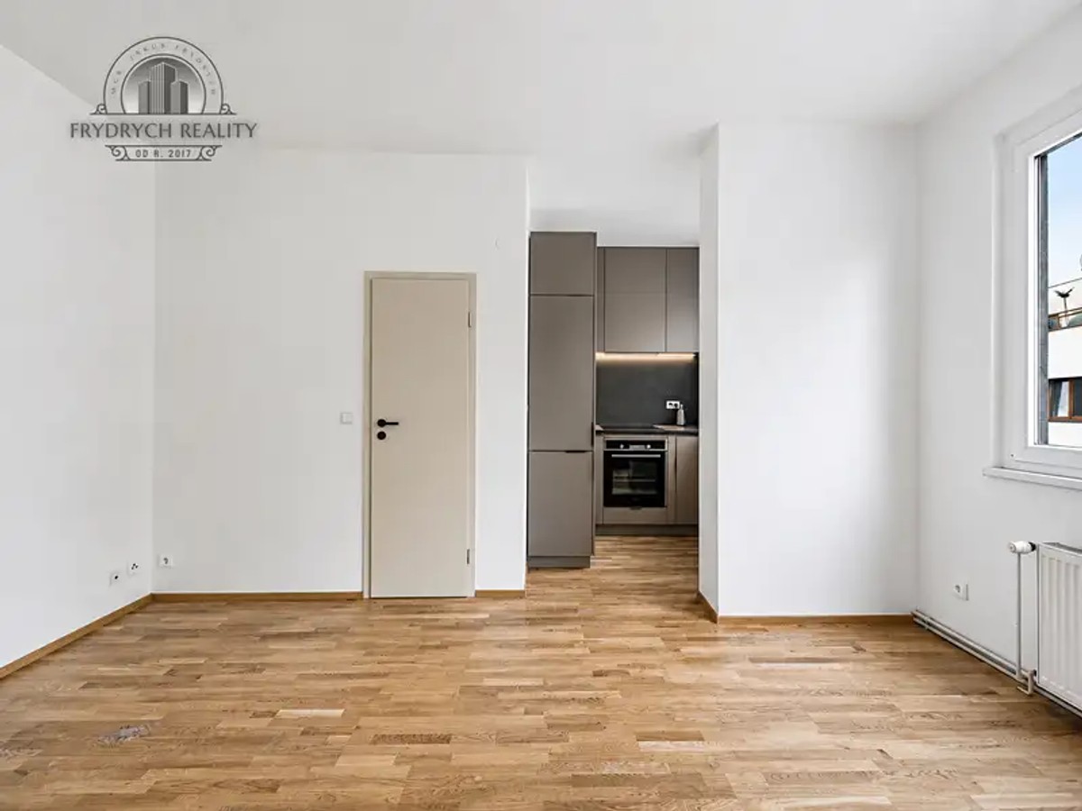 Vrchlického, Hradec Králové – fotografie 3
