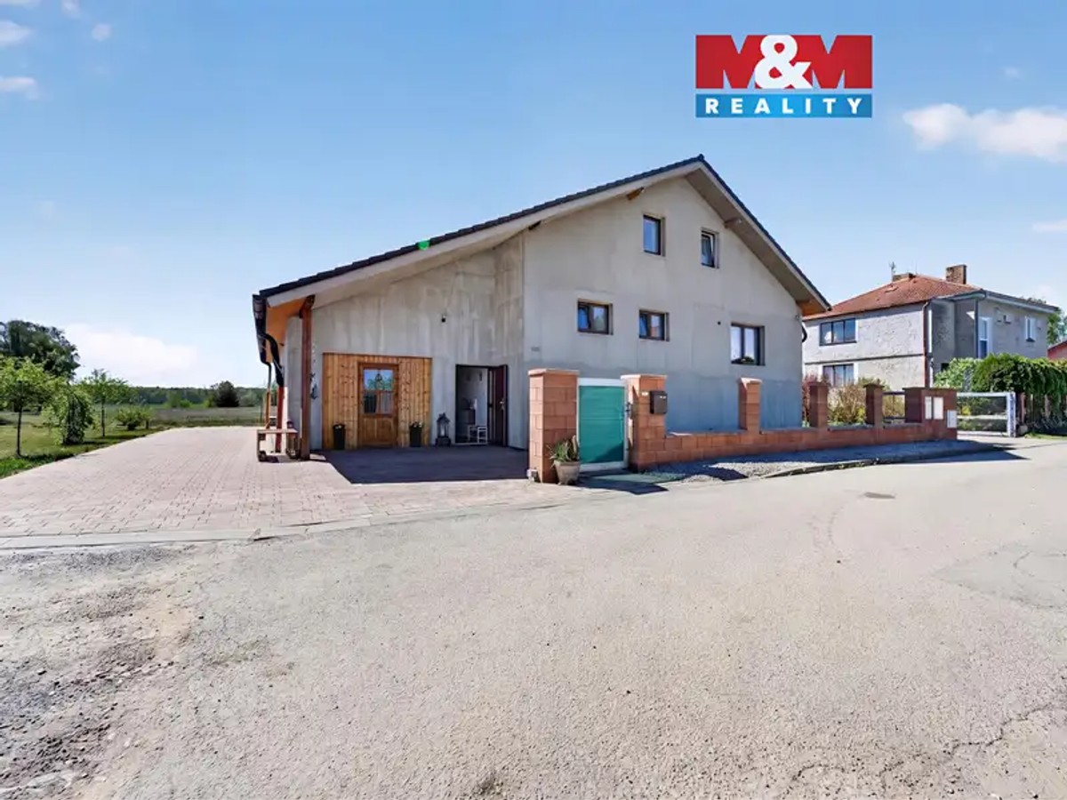 Prodej domu 266 m², pozemek 958 m²