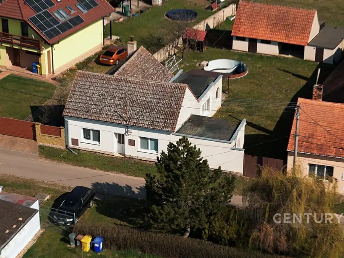 Prodej domu 100 m², pozemek 1143 m²