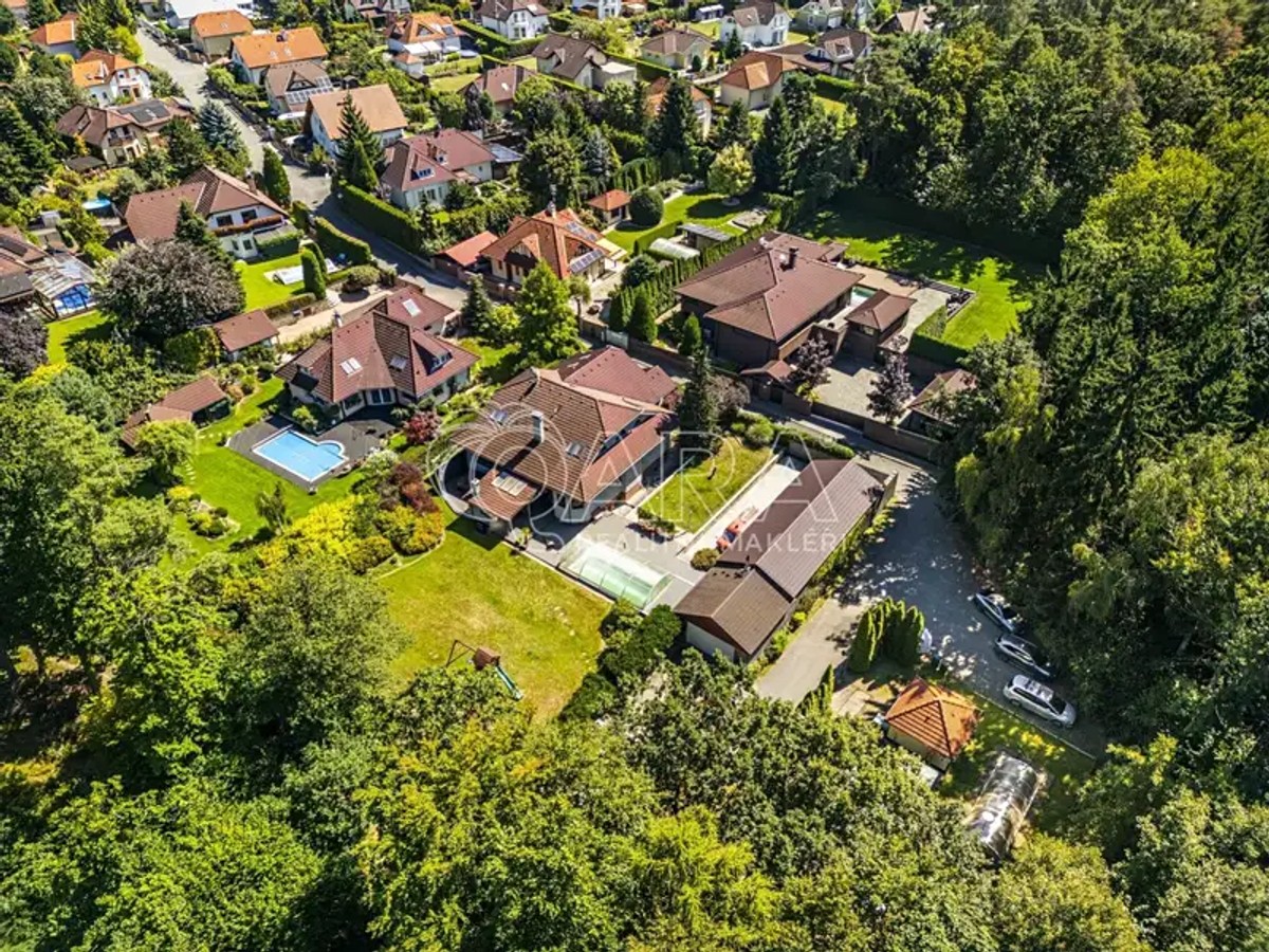 Dům 387 m²