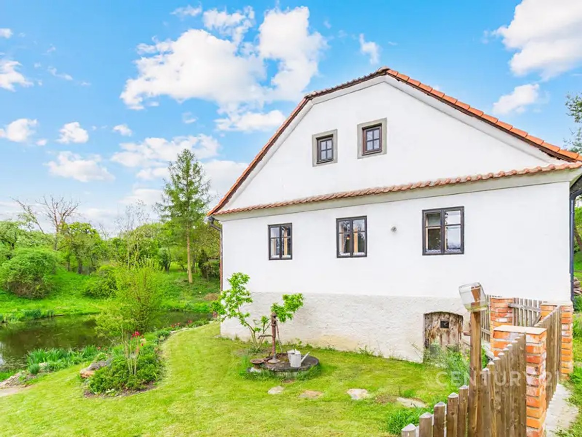 Prodej domu 100 m², pozemek 2807 m²