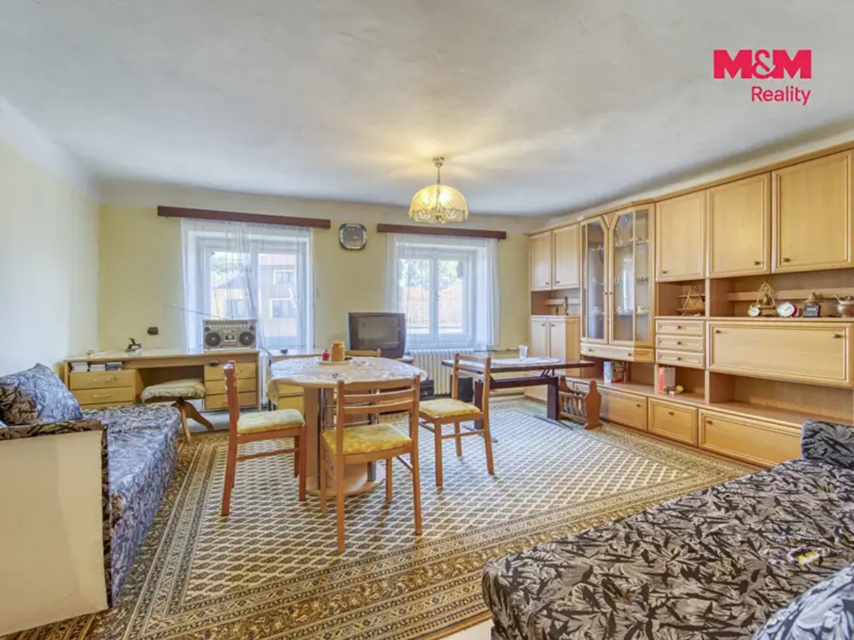 Pražská 125, Kožlany – fotografie 2