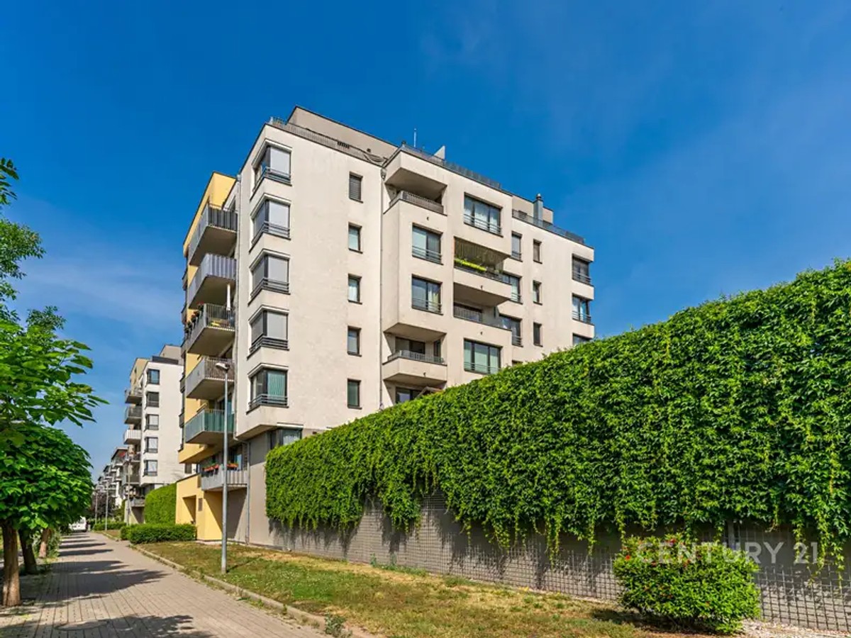 Sousedíkova 970, Praha