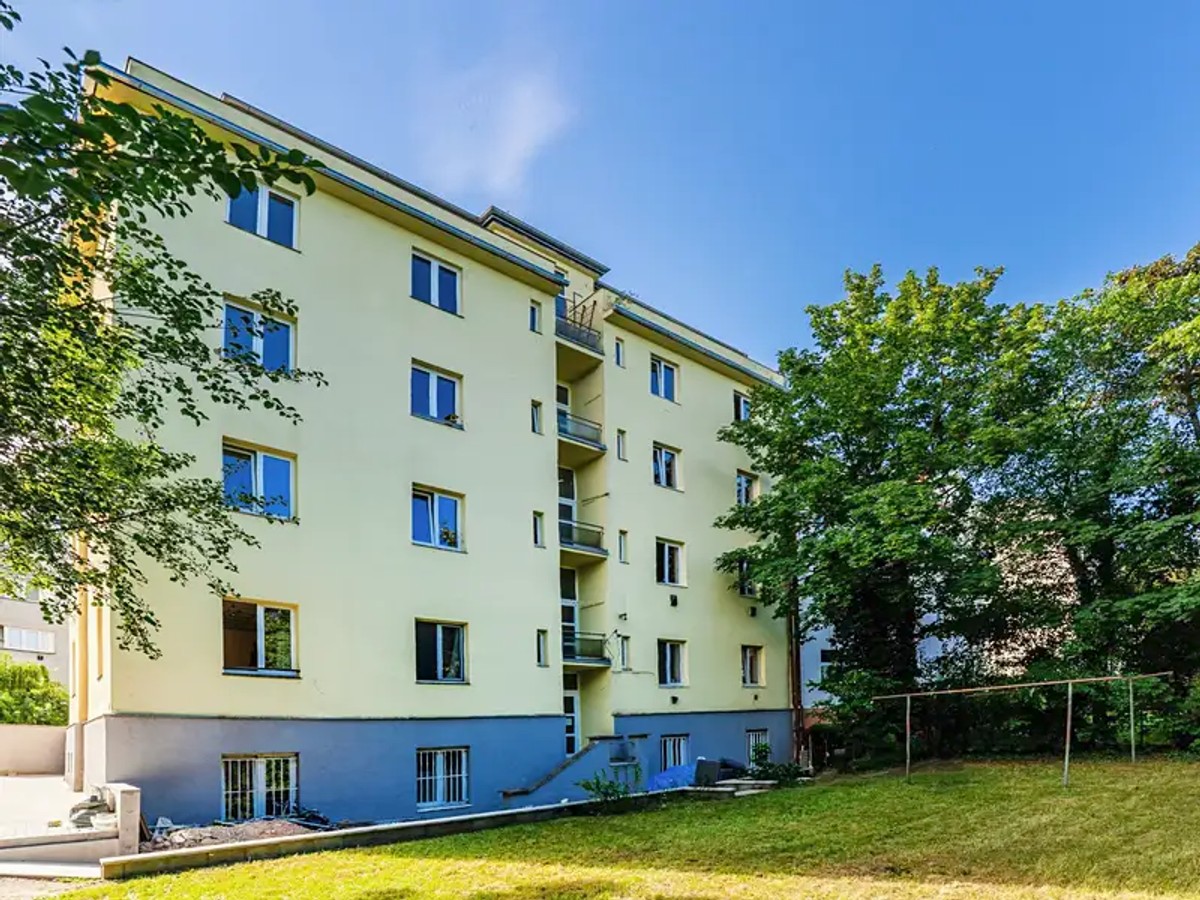 Rovnoběžná 1053, Praha