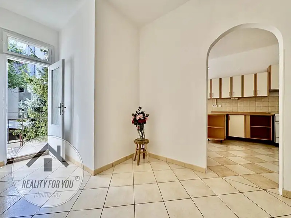 náměstí Dr. Václava Holého 1055, Praha – fotografie 4