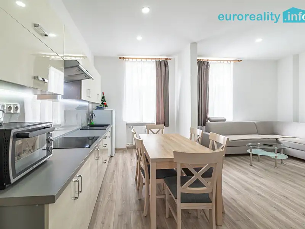 Byt 5+1 194 m²