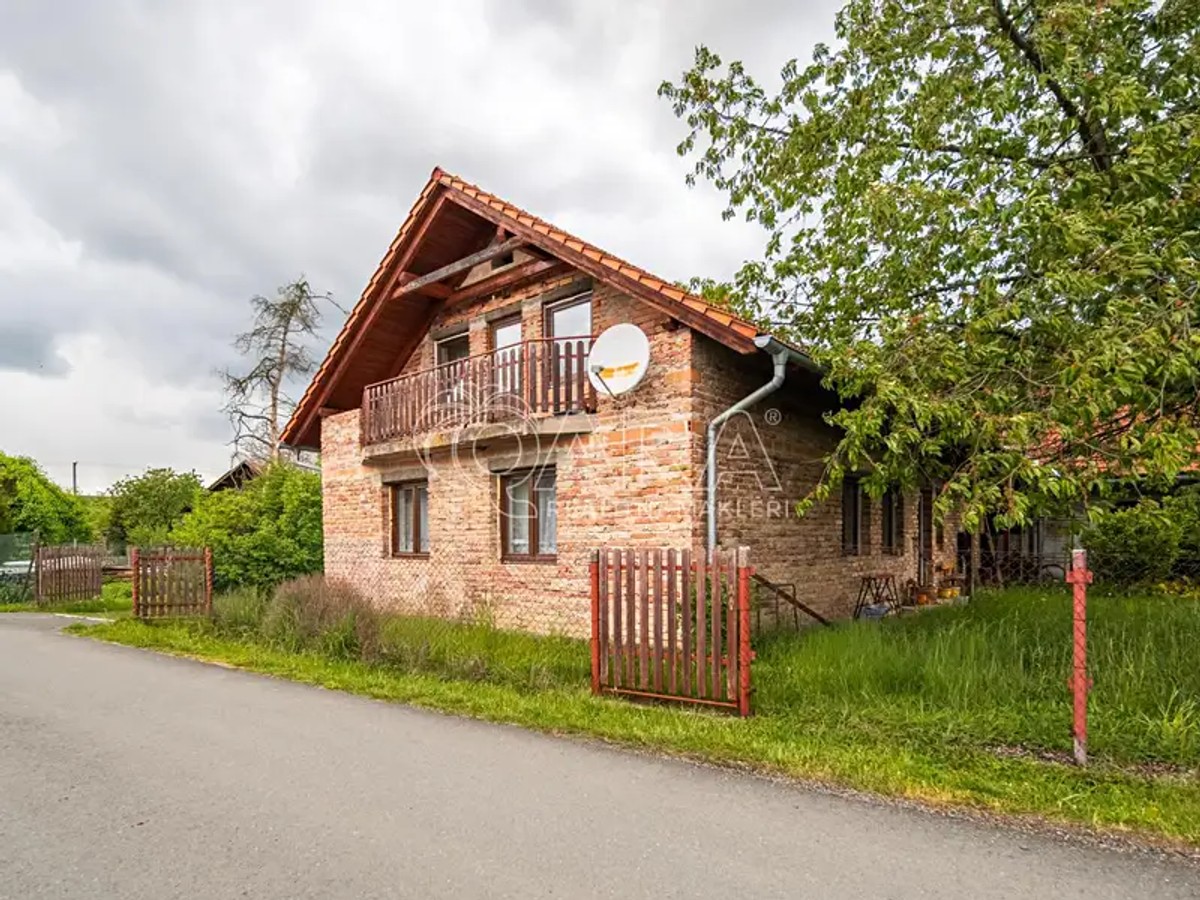 Prodej domu 239 m², pozemek 1019 m²