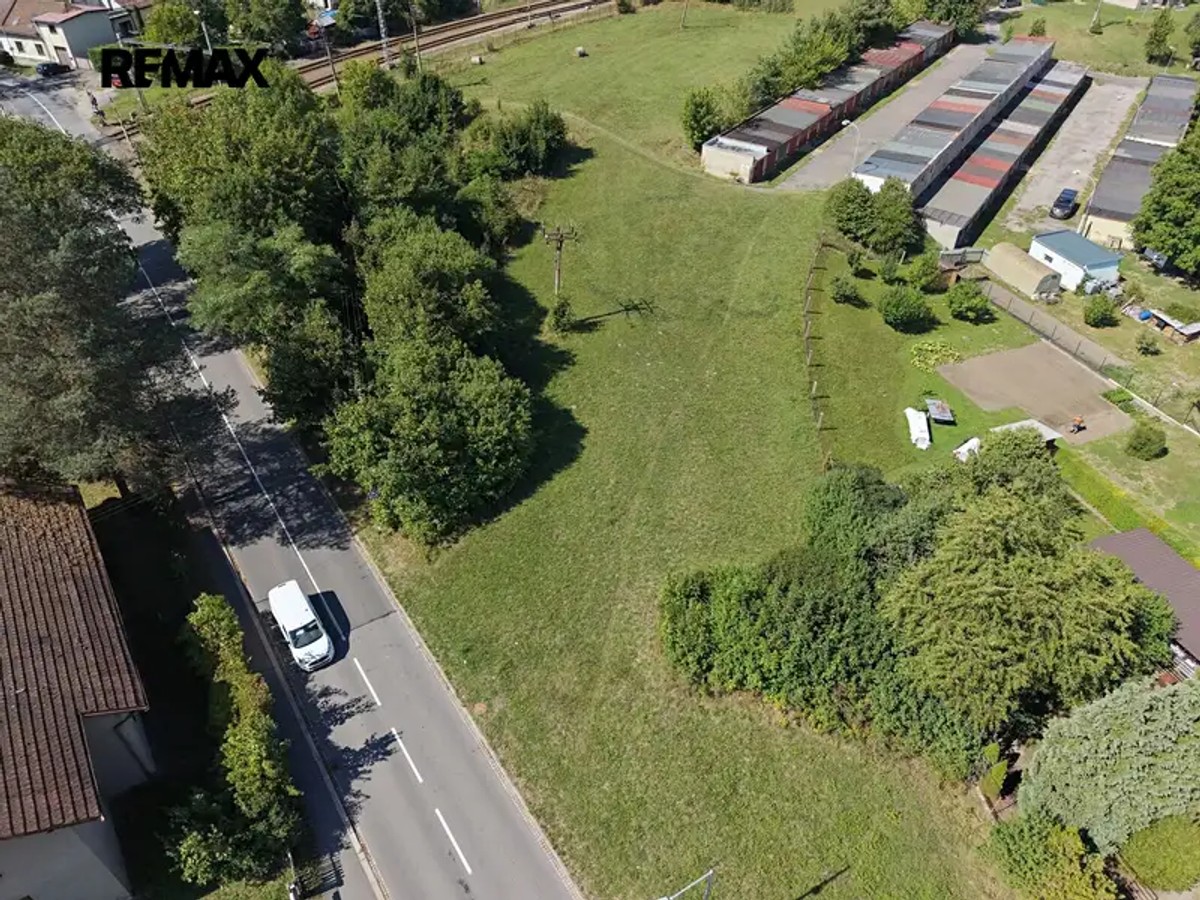 Stavební pozemek 2418 m²