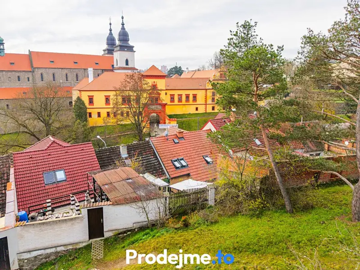 estate image